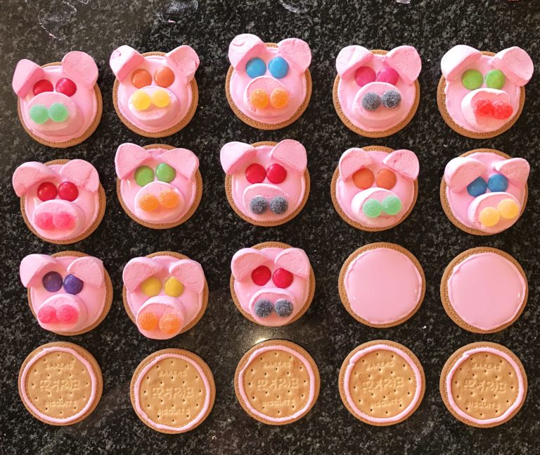 This little piggy went to...school for Baker-Baker day! - My Pretty Pretty