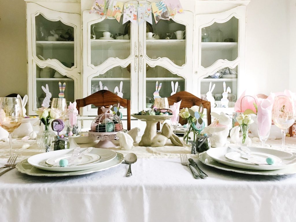 Easter table setting in pretty pastels