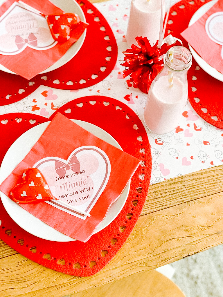 Red heart placemats for a kids Valentine's Day party